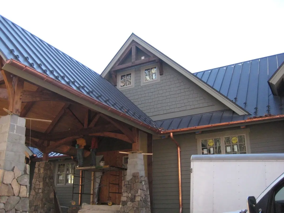 Craftsman Roofing team delivering quality roofing work in Bellerose
